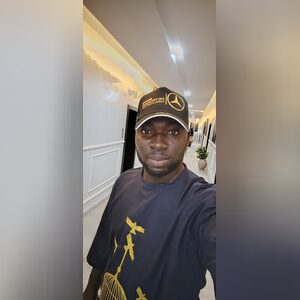 law839, online dating profile photo