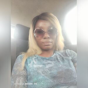 emilyoka, online dating profile photo