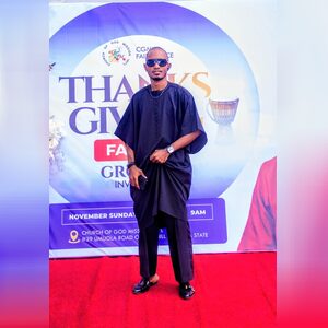 dejaylens, online dating profile photo