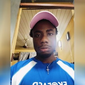 kinnanim, online dating profile photo