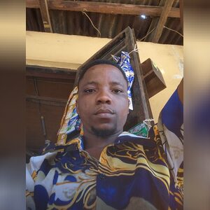 horllydr, online dating profile photo