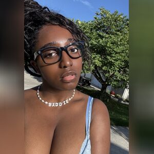 ayomabid, online dating profile photo