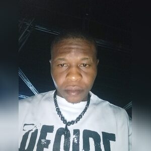 chief042, online dating profile photo