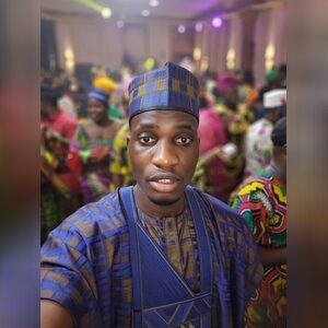 mr_femzy, online dating profile photo