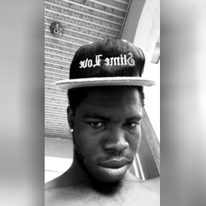 miqkio11, online dating profile photo