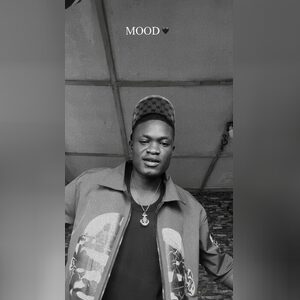 akandeed, online dating profile photo