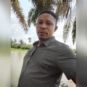 nextboss, online dating profile photo