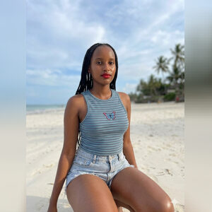 lmoon, online dating profile photo