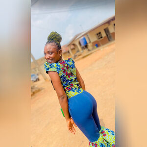 beauty111, online dating profile photo