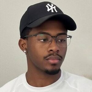 mkrichards, online dating profile photo