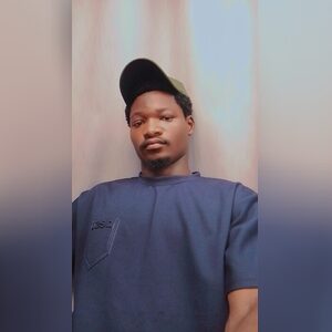 azeezfar, online dating profile photo