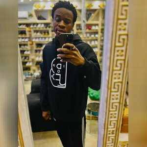 hcuzu12, online dating profile photo