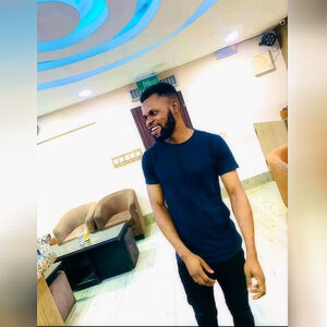 markdeed, online dating profile photo