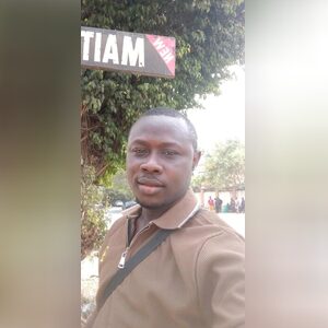 akinopey3131, online dating profile photo