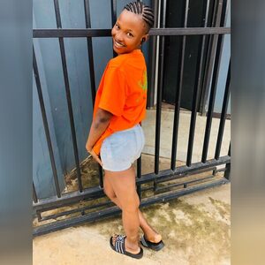 omadijat, online dating profile photo