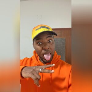 duetvira, online dating profile photo