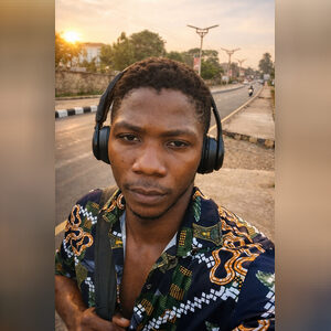 samzeee0, online dating profile photo