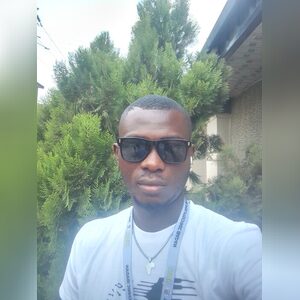 segun303, online dating profile photo