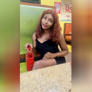 nellybea, online dating profile photo