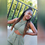 louisakr, online dating photo