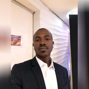 komitiob, online dating profile photo