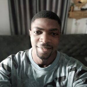 julius_p, online dating profile photo