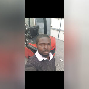 chisindi, online dating profile photo