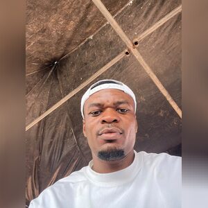 tosin99, online dating profile photo
