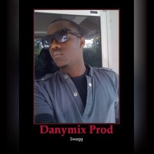 mitchell212, online dating profile photo