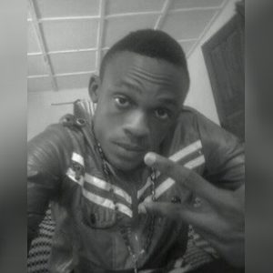 cuteguy87, online dating profile photo