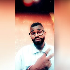 olu200, online dating profile photo
