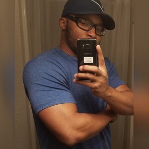 gloprince, online dating profile photo