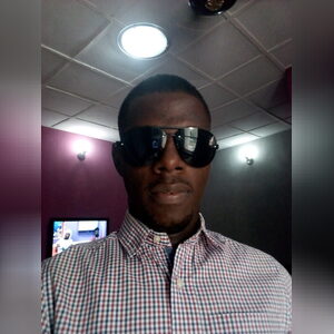 bode_07068378521, online dating profile photo