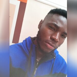 amos_xeasy, online dating profile photo