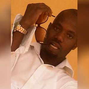 diallo, online dating profile photo