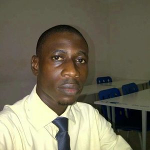 tolutee, online dating profile photo