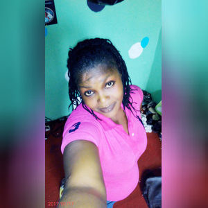 iyalode, online dating profile photo