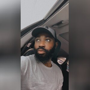 yngteezy007, online dating profile photo