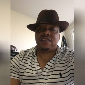 valosky, online dating profile photo