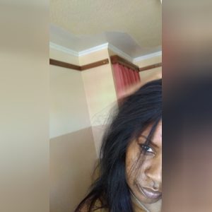 binti, online dating profile photo