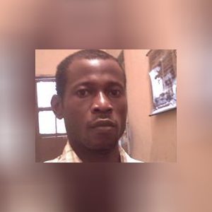 oriola12, online dating profile photo