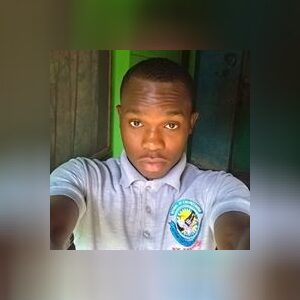 elorm100, online dating profile photo