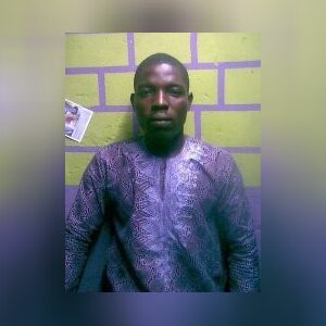 eniola, online dating profile photo