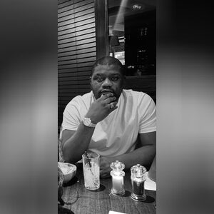 bj_01, online dating profile photo