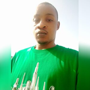 bamise14, online dating profile photo