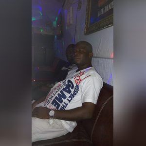 franxwood, online dating profile photo