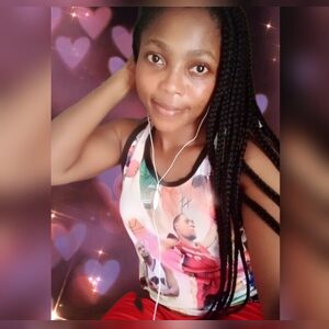 janie, online dating profile photo