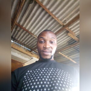 akande, online dating profile photo