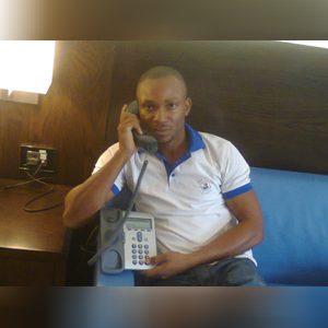 akaninye, online dating profile photo