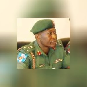 akikumeb, online dating profile photo